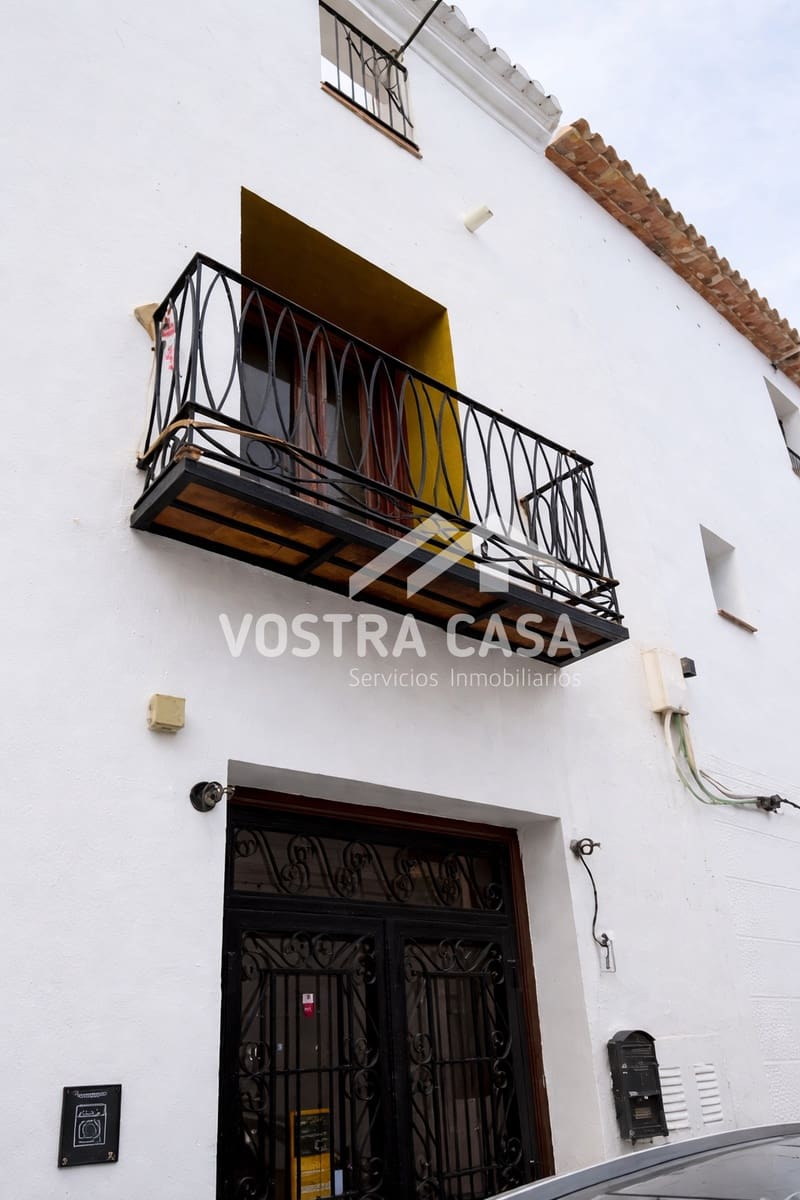 Townhouse for sale in Altea - € 450,000 (Ref: 8431553)