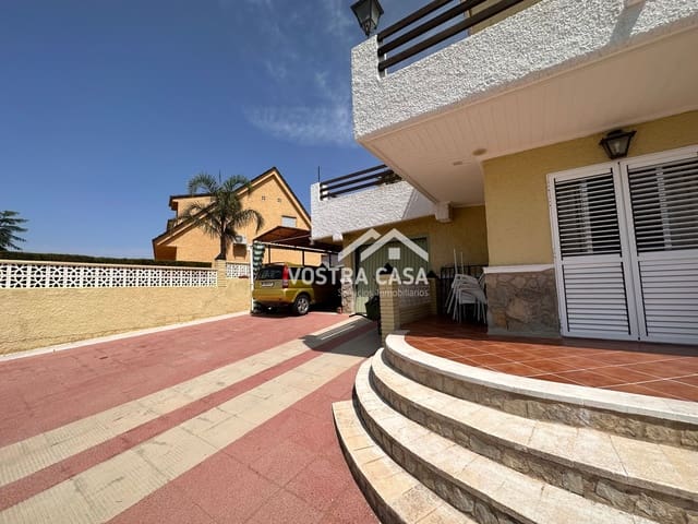 5 soverom Villa til salgs i Turís med svømmebasseng garasje - € 450 000 (Ref: 8431561)