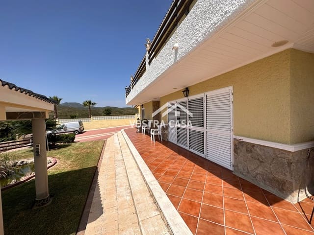 5 soverom Villa til salgs i Turís med svømmebasseng garasje - € 450 000 (Ref: 8431561)