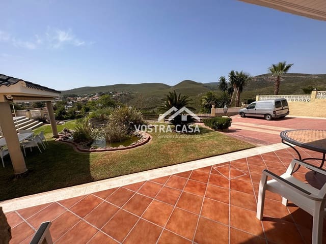 5 soverom Villa til salgs i Turís med svømmebasseng garasje - € 450 000 (Ref: 8431561)