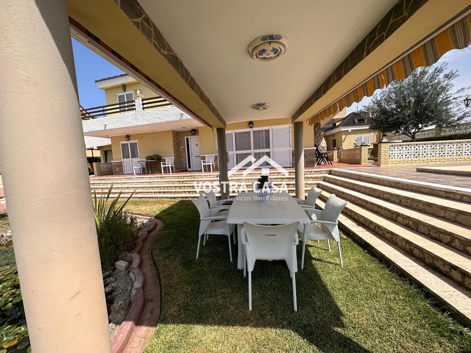 5 soverom Villa til salgs i Turis med svømmebasseng garasje - € 450 000 (Ref: 8431561)