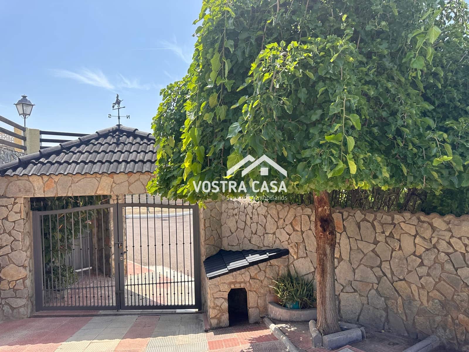 5 soverom Villa til salgs i Turis med svømmebasseng garasje - € 450 000 (Ref: 8431561)