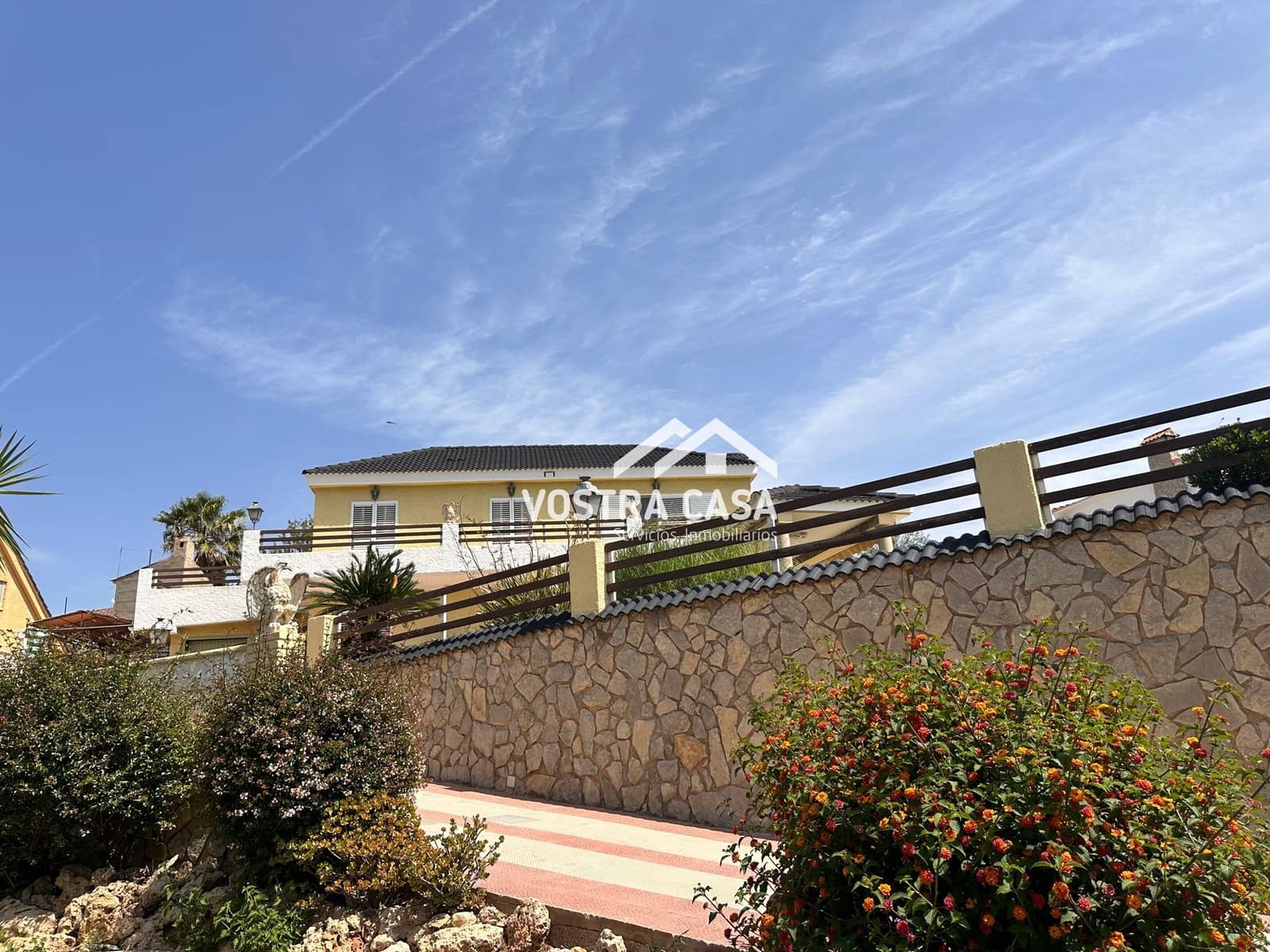 5 soverom Villa til salgs i Turis med svømmebasseng garasje - € 450 000 (Ref: 8431561)