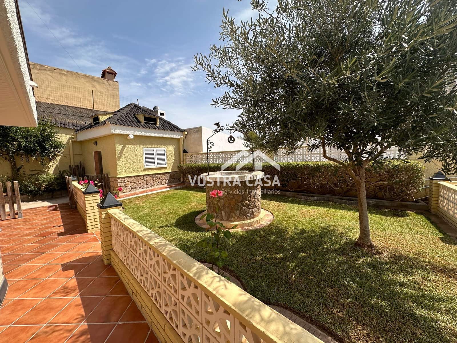 5 soverom Villa til salgs i Turis med svømmebasseng garasje - € 450 000 (Ref: 8431561)