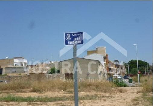 Bauplatz zu verkaufen in La Pobla de Vallbona - 395.000 € (Ref: 8765475)