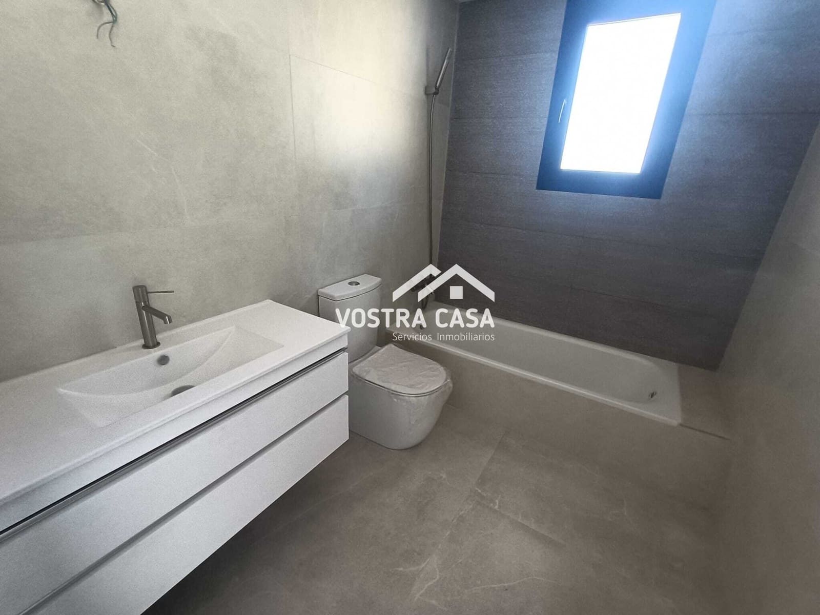 Pareado de 4 habitaciones en Chiva en venta - 470.000 € (Ref: 8788068)