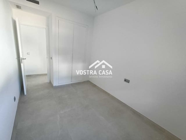 4 slaapkamer Halfvrijstaande villa te koop in Chiva - € 394.000 (Ref: 8788070)