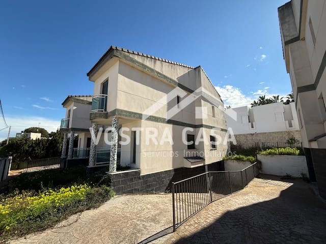 3 soveværelse Rækkehus til salg i Chiva med garage - € 320.000 (Ref: 8826653)