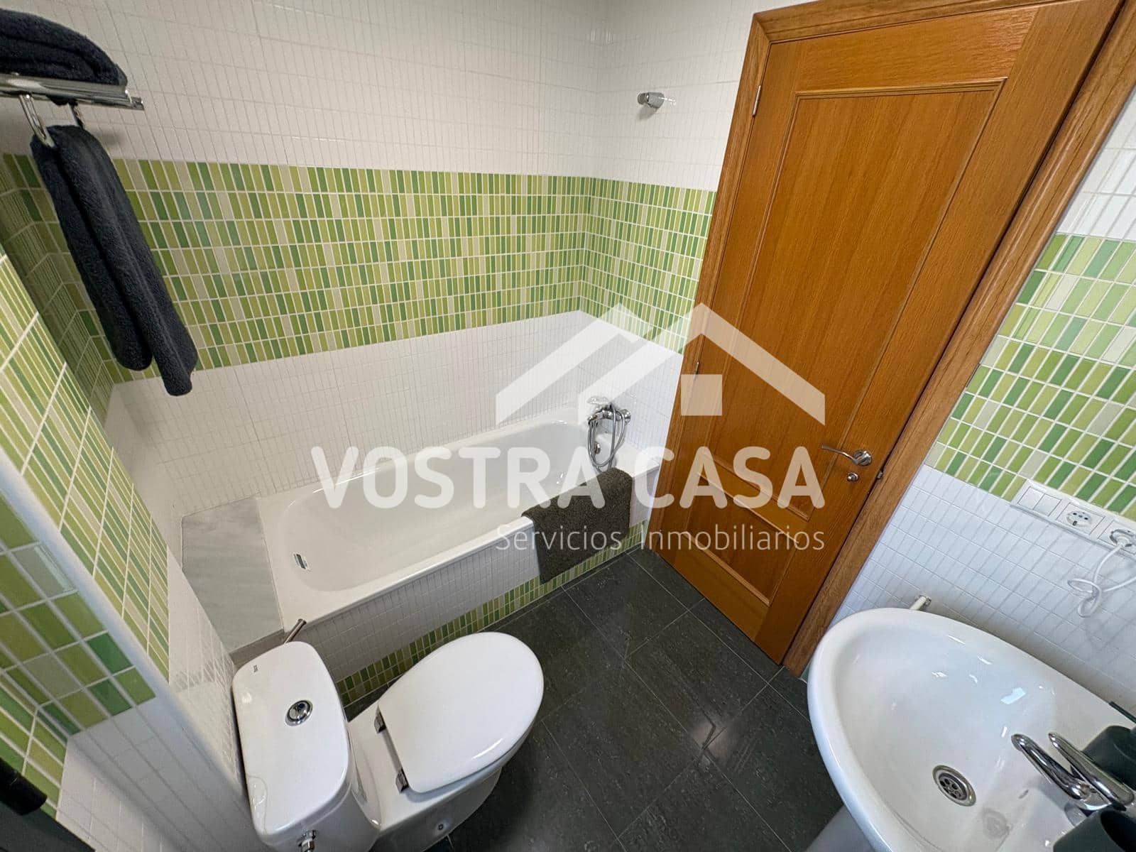 3 soveværelse Rækkehus til salg i Chiva med garage - € 320.000 (Ref: 8826653)