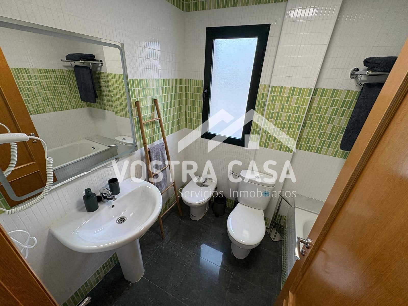 3 soveværelse Rækkehus til salg i Chiva med garage - € 320.000 (Ref: 8826653)