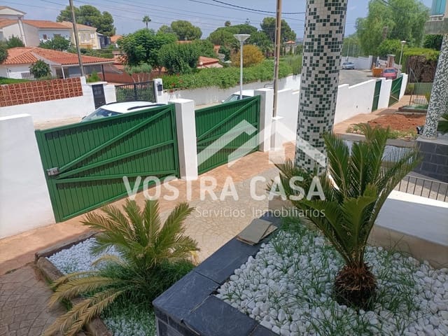 3 soveværelse Rækkehus til salg i Chiva med garage - € 320.000 (Ref: 8826653)