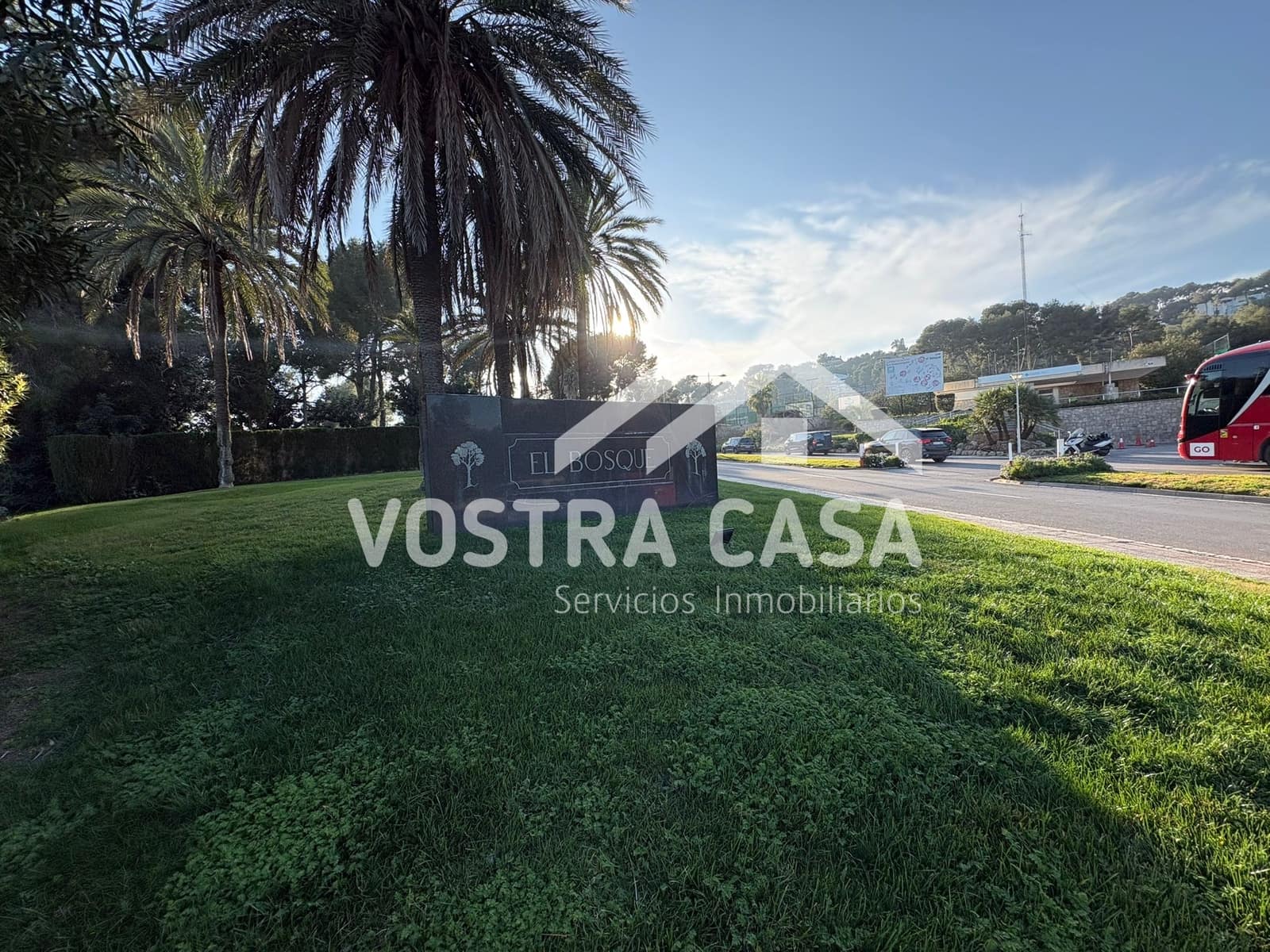 Building Plot for sale in Chiva - € 1,390,000 (Ref: 9747103)