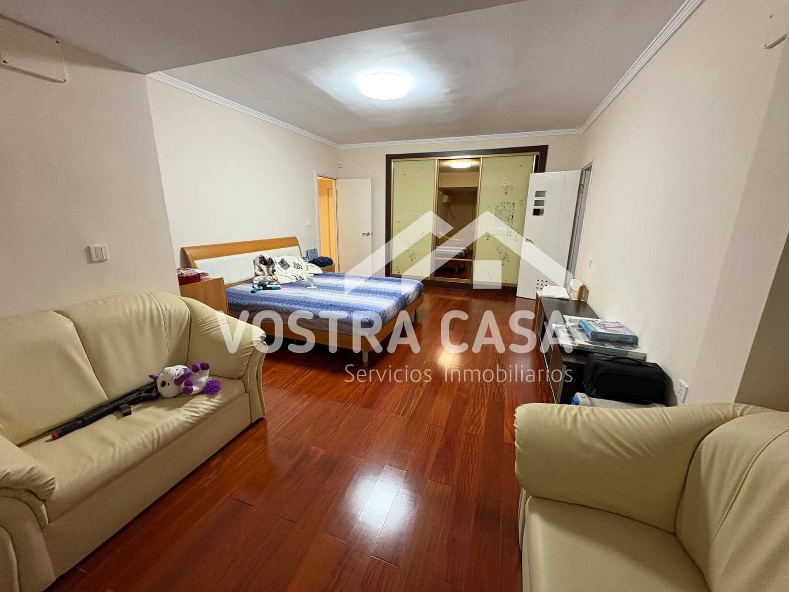 Villa til salgs i Chiva - € 830 000 (Ref: 9747105)