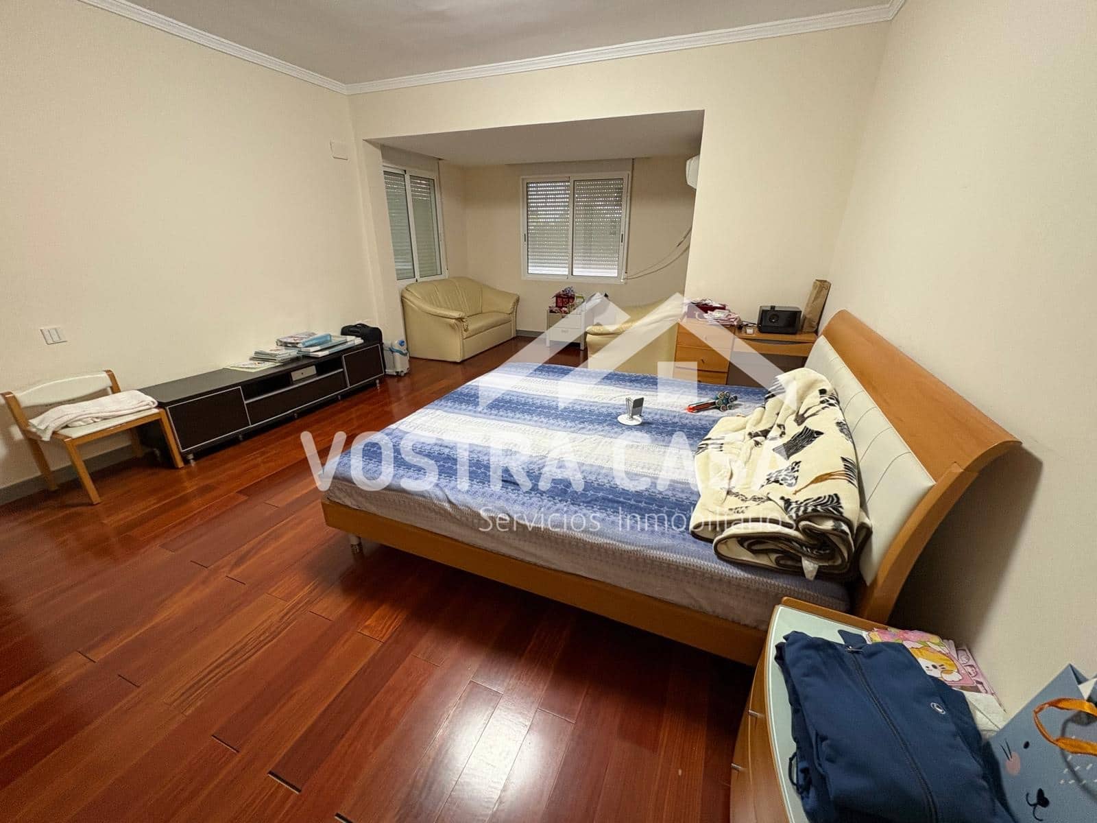 Villa til salgs i Chiva - € 830 000 (Ref: 9747105)