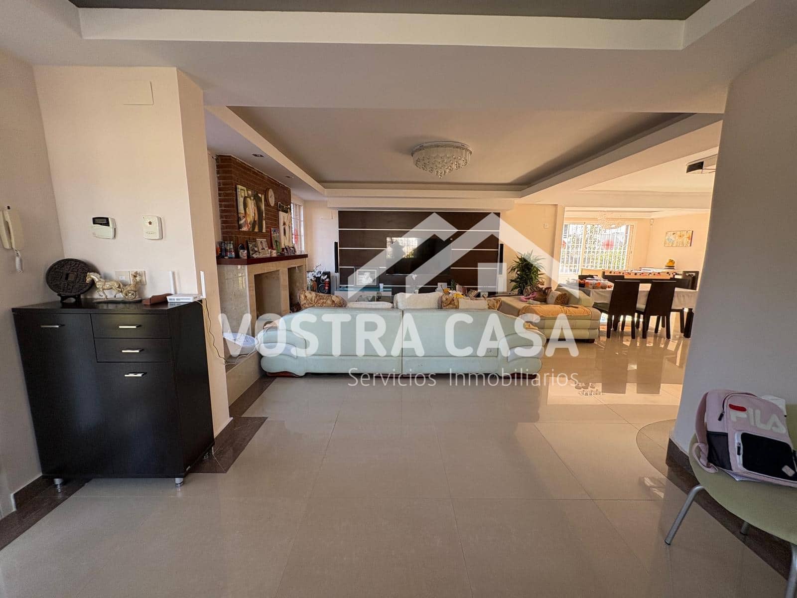 Villa til salgs i Chiva - € 830 000 (Ref: 9747105)