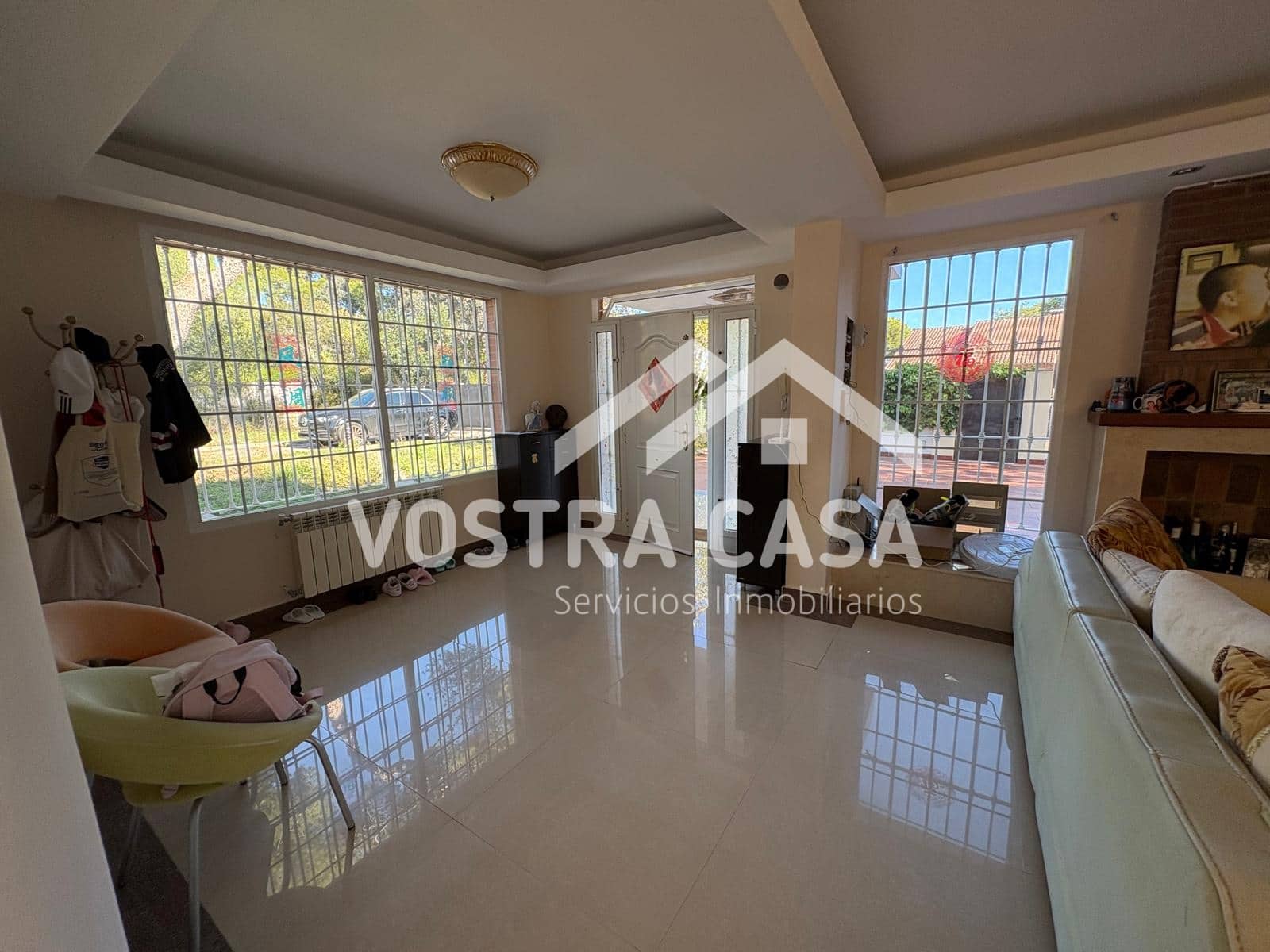 Villa til salgs i Chiva - € 830 000 (Ref: 9747105)