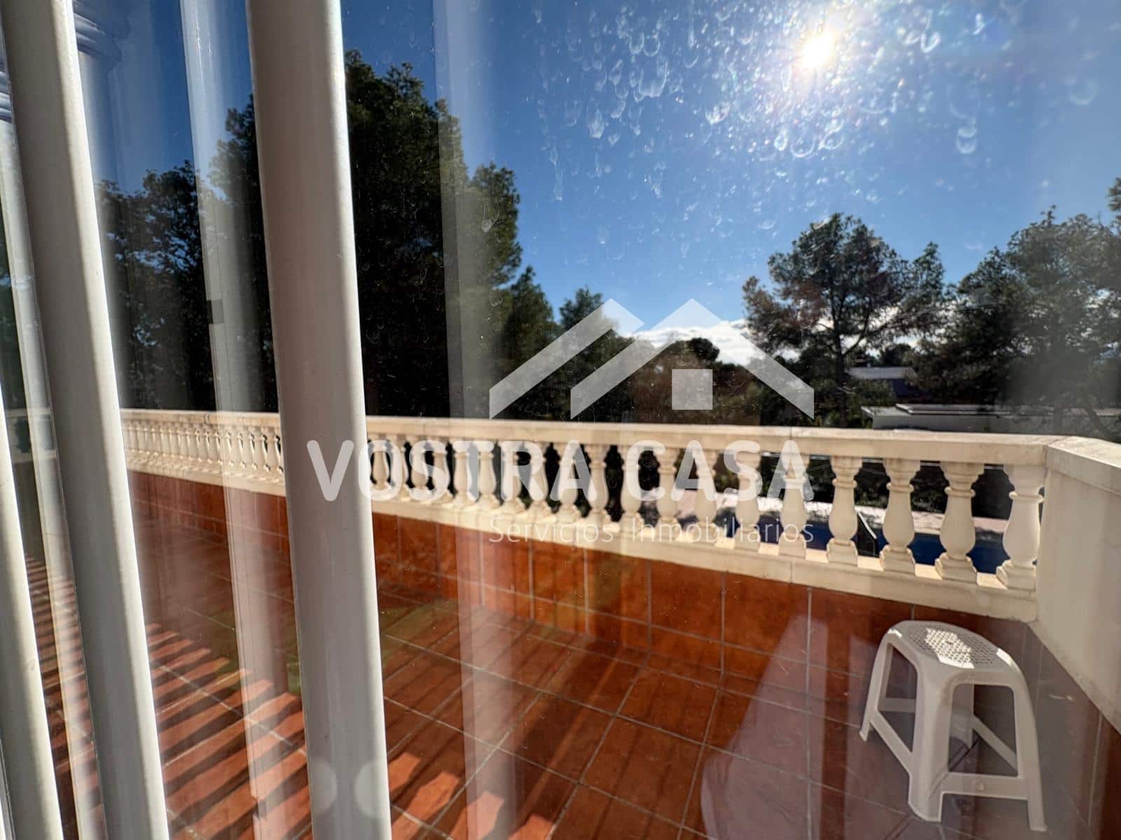 Villa til salgs i Chiva - € 830 000 (Ref: 9747105)