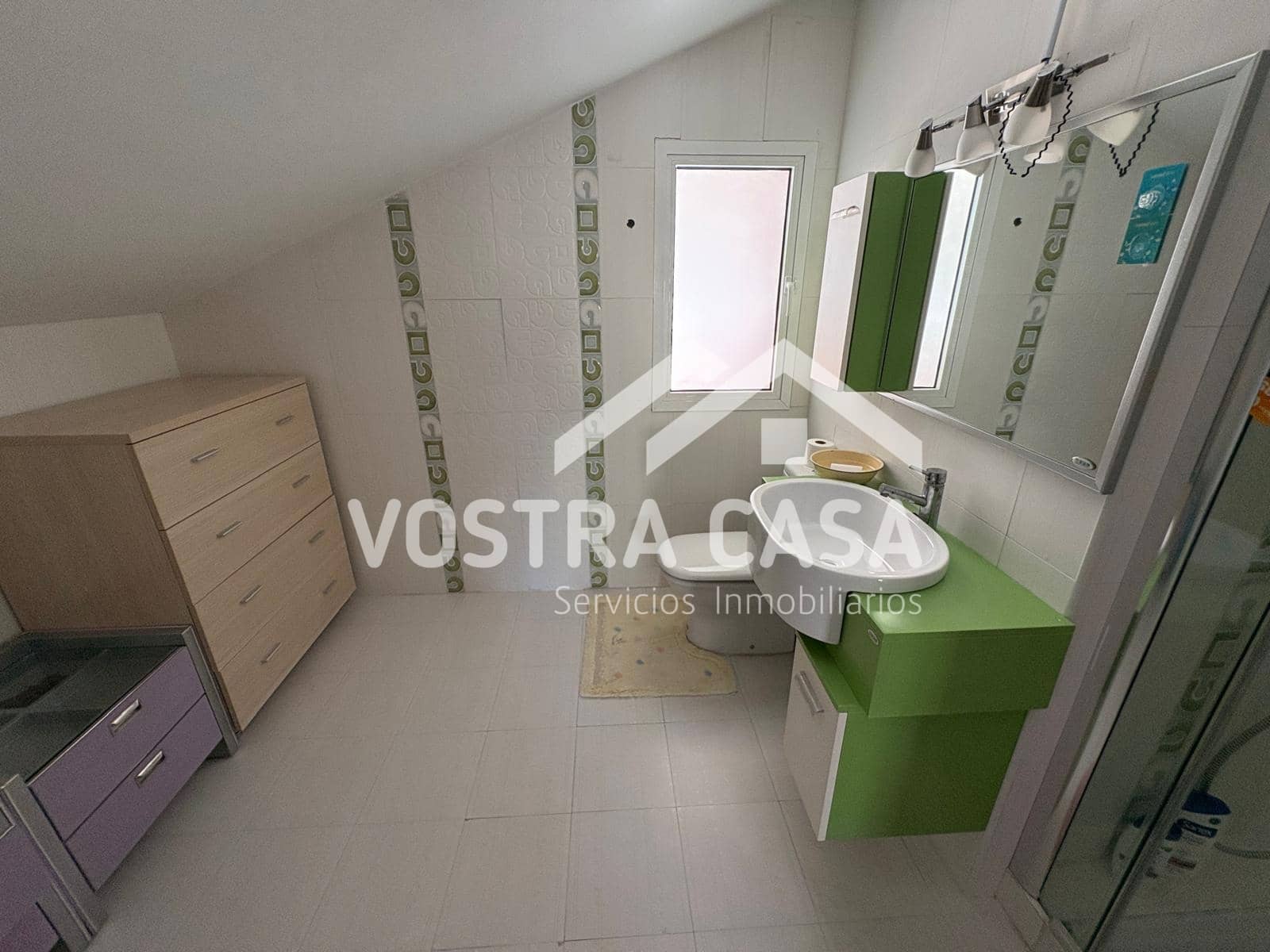 Villa til salgs i Chiva - € 830 000 (Ref: 9747105)