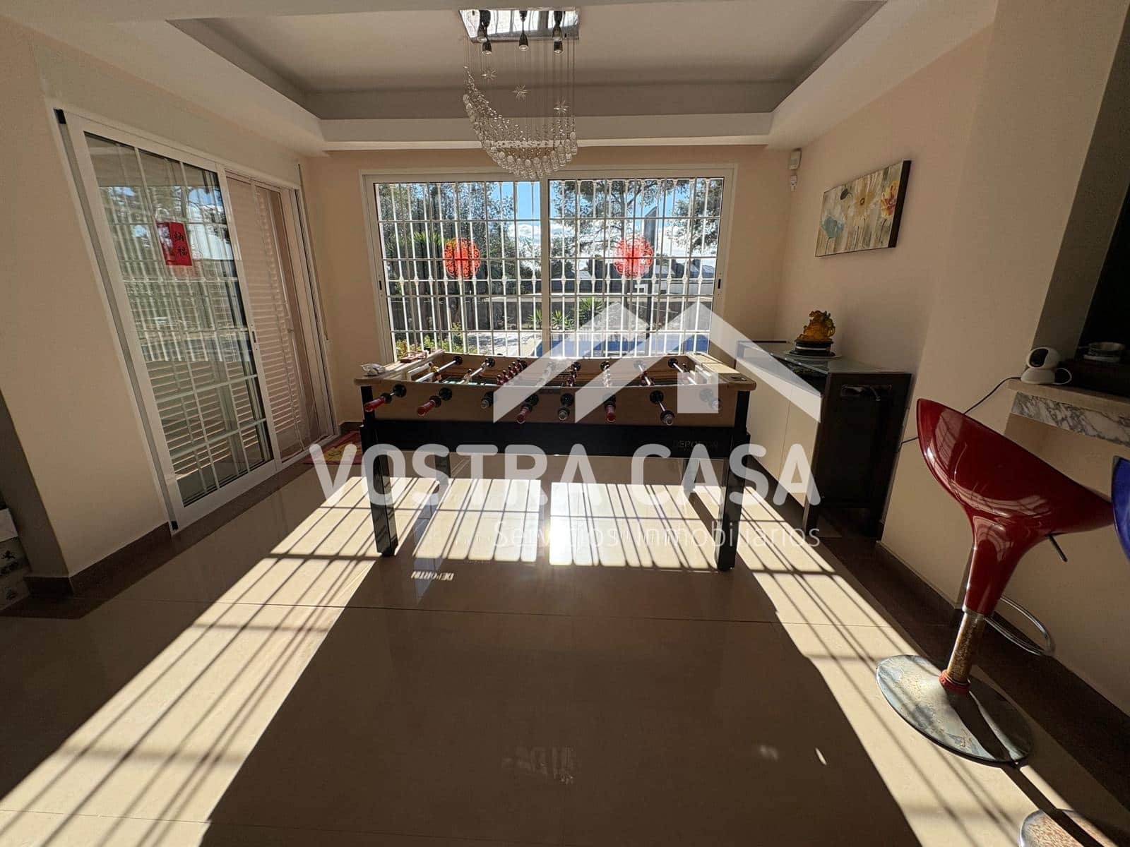 Villa til salgs i Chiva - € 830 000 (Ref: 9747105)