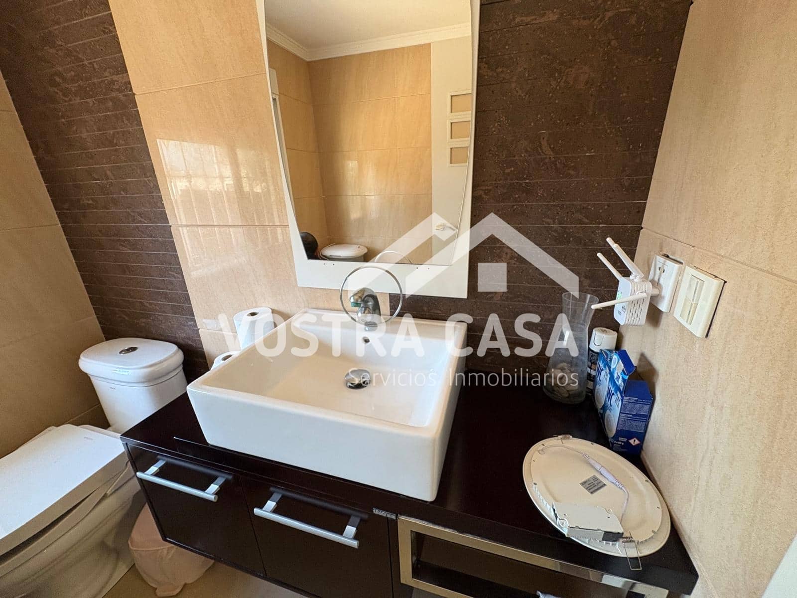 Villa til salgs i Chiva - € 830 000 (Ref: 9747105)