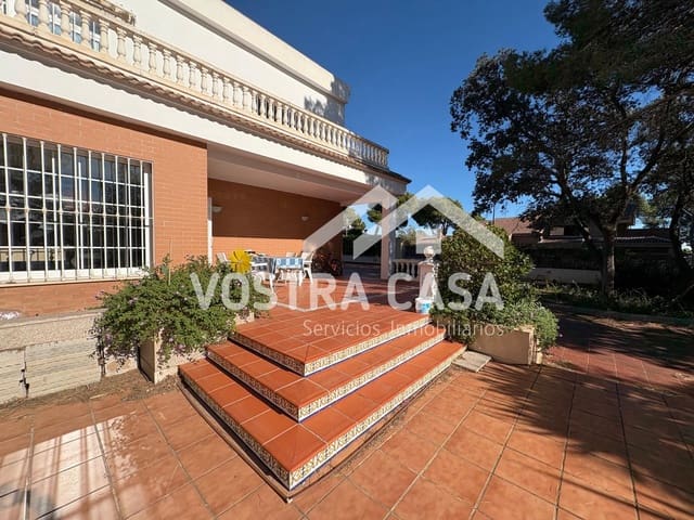 Villa til salgs i Chiva - € 830 000 (Ref: 9747105)