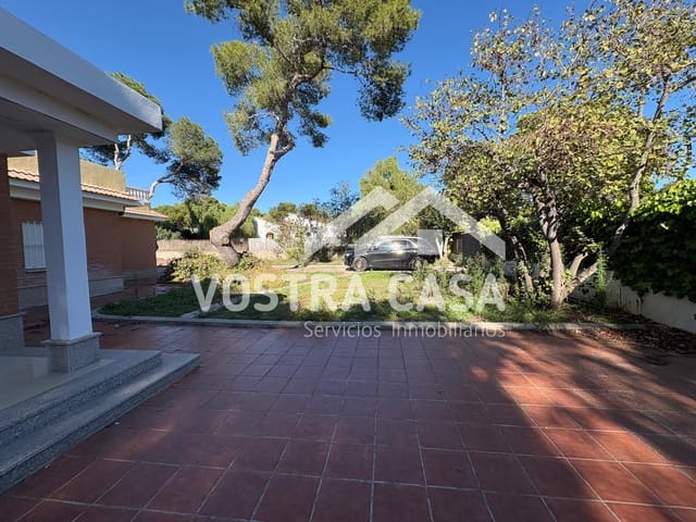 Villa til salgs i Chiva - € 830 000 (Ref: 9747105)