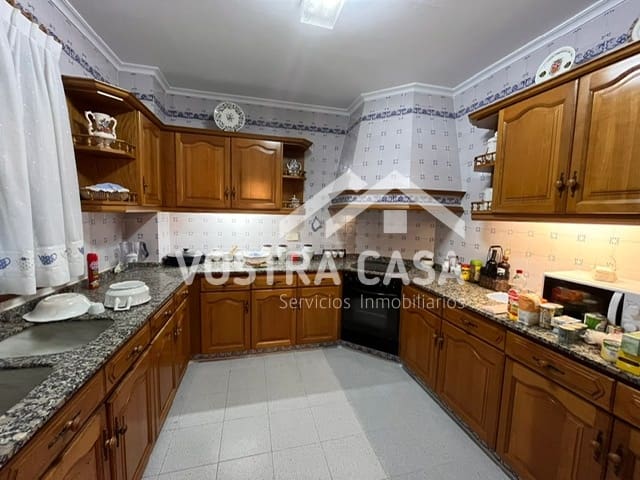 3 sovrum Hus till salu i Turis med garage - 360 000 € (Ref: 9747106)