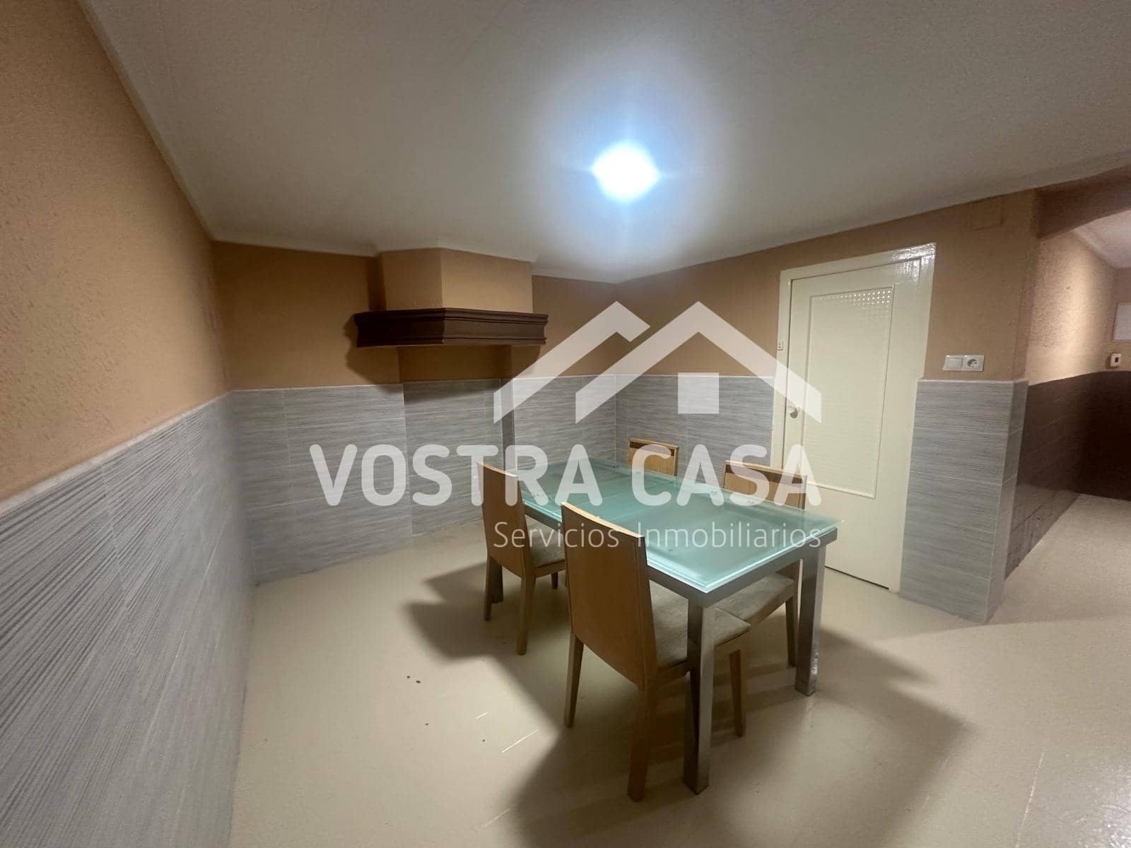 Hus til salgs i Venta del Moro - € 95 000 (Ref: 9793221)