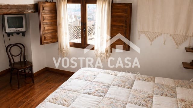 6 slaapkamer Huis te koop in Requena - € 198.000 (Ref: 9793724)