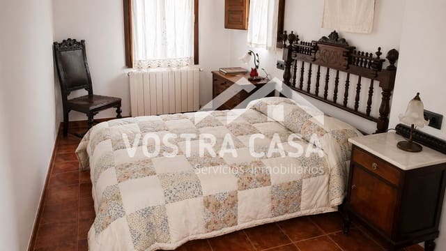 6 slaapkamer Huis te koop in Requena - € 198.000 (Ref: 9793724)