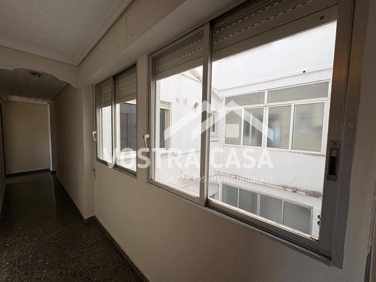 4 bedroom Penthouse for sale in Chiva - € 240,000 (Ref: 9858971)