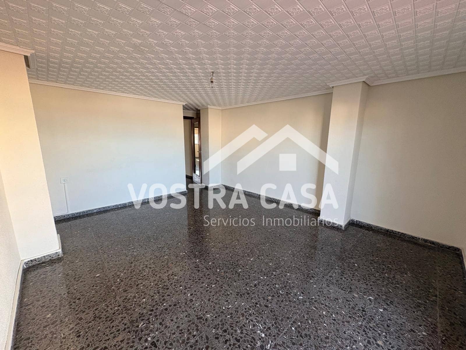 4 bedroom Penthouse for sale in Chiva - € 240,000 (Ref: 9858971)