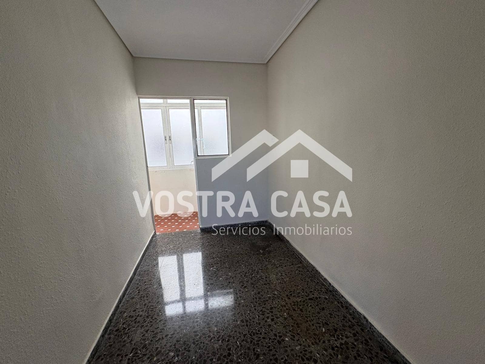 4 bedroom Penthouse for sale in Chiva - € 240,000 (Ref: 9858971)