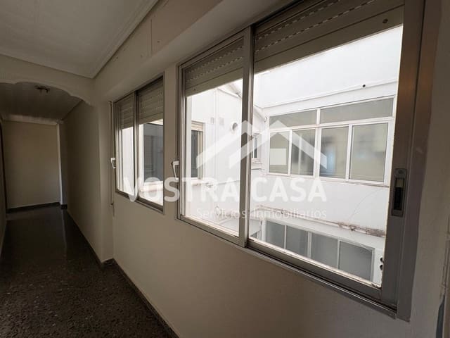 4 chambre Penthouse à vendre à Chiva - 240 000 € (Ref: 9858971)