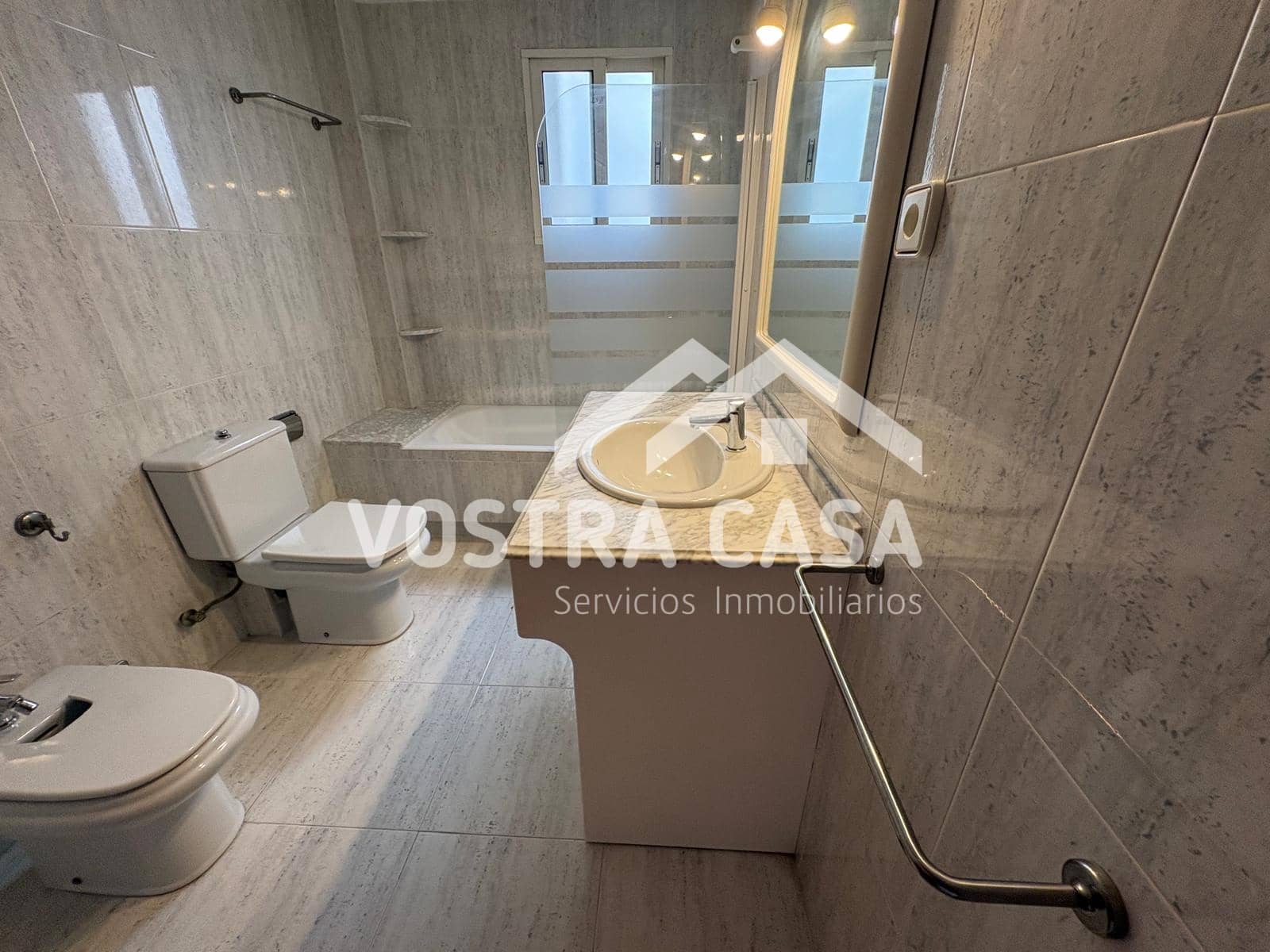 4 bedroom Penthouse for sale in Chiva - € 240,000 (Ref: 9858971)