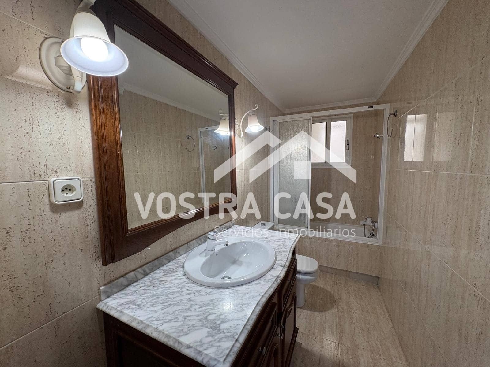 4 bedroom Penthouse for sale in Chiva - € 240,000 (Ref: 9858971)