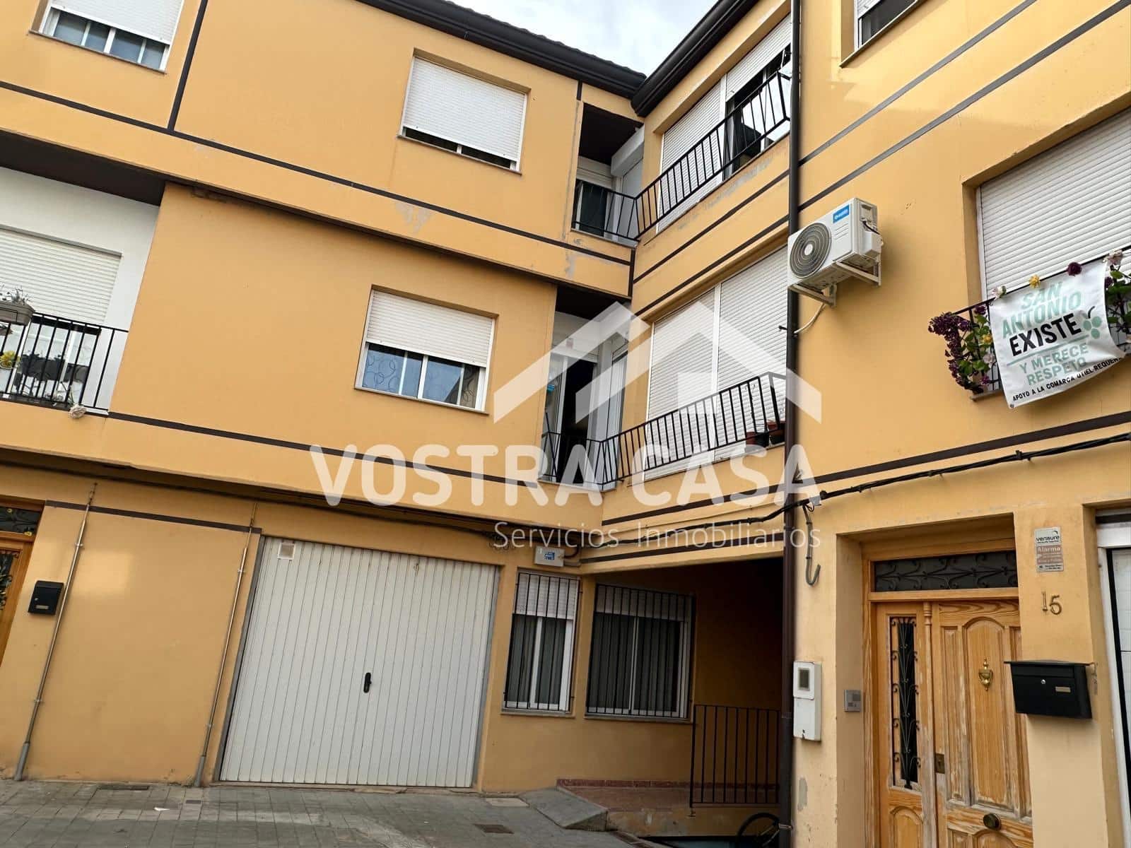 4 makuuhuone Asunto myytävänä paikassa Requena - 58 100 € (Ref: 9860704)