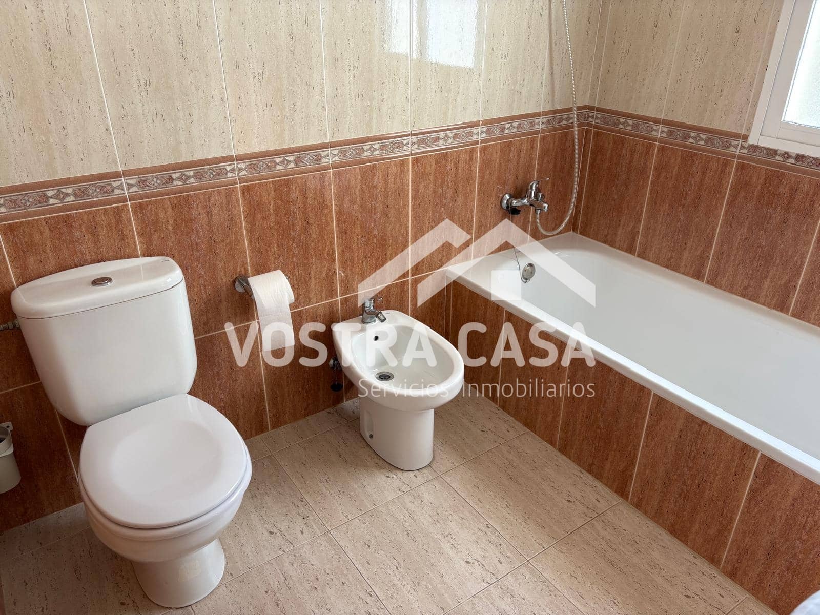 3 bedroom Villa for sale in Alborache with pool - € 250,000 (Ref: 9944746)