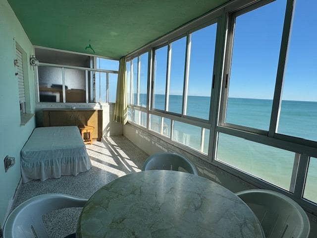 2 slaapkamer Appartement voor vakantieverhuur in Tavernes de la Valldigna met zwembad - € 980 (Ref: 6830677)