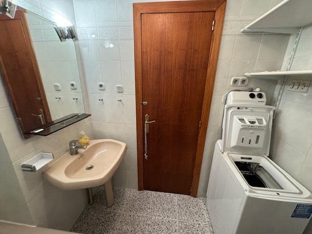 2 slaapkamer Appartement voor vakantieverhuur in Tavernes de la Valldigna met zwembad - € 980 (Ref: 6830677)