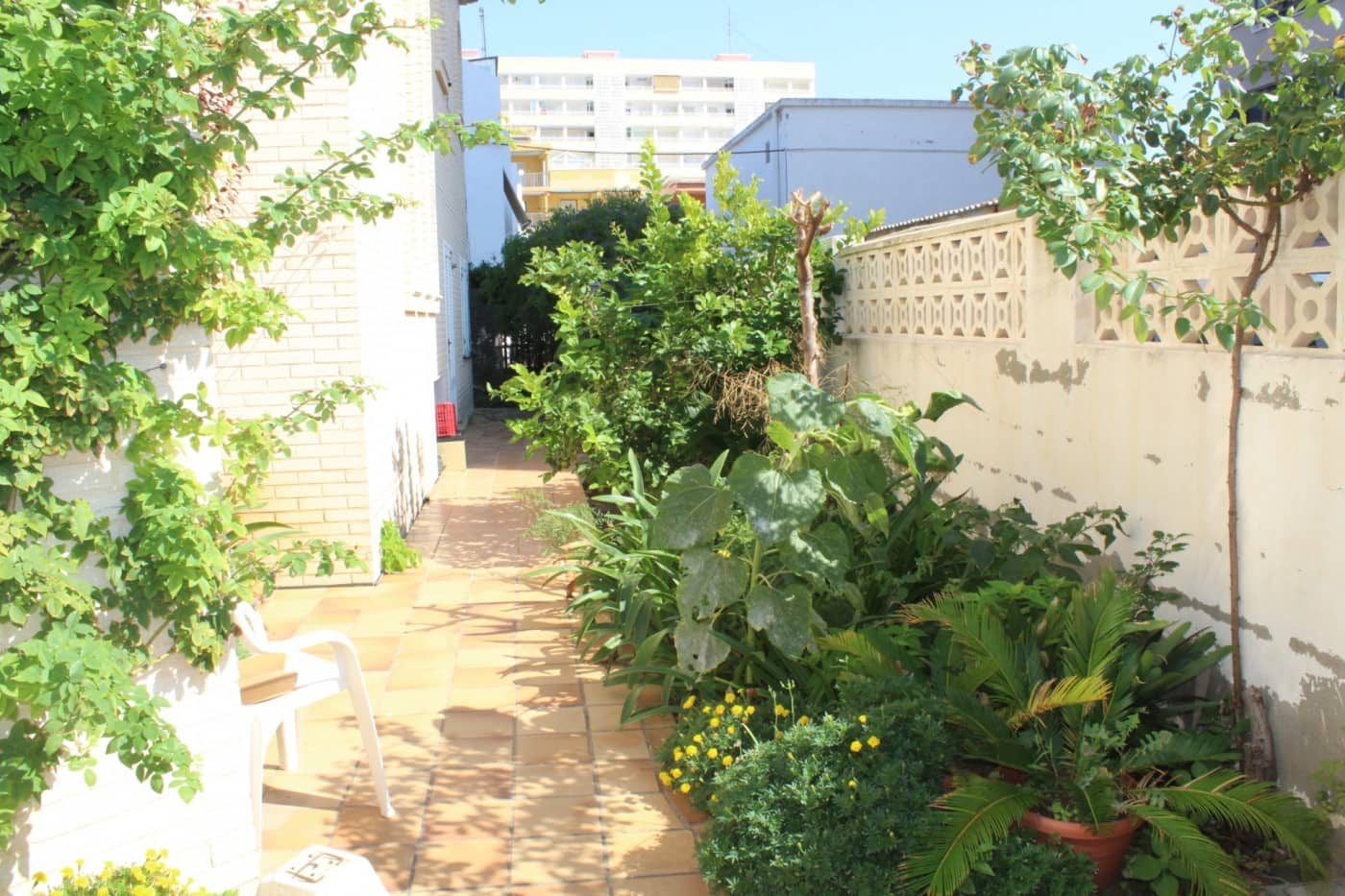 5 Zimmer Villa zu verkaufen in Tavernes de la Valldigna mit Pool Garage - 590.000 € (Ref: 6834756)