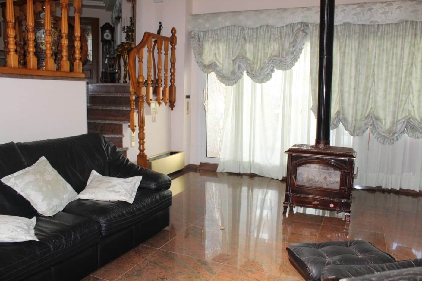 5 Zimmer Villa zu verkaufen in Tavernes de la Valldigna mit Pool Garage - 590.000 € (Ref: 6834756)