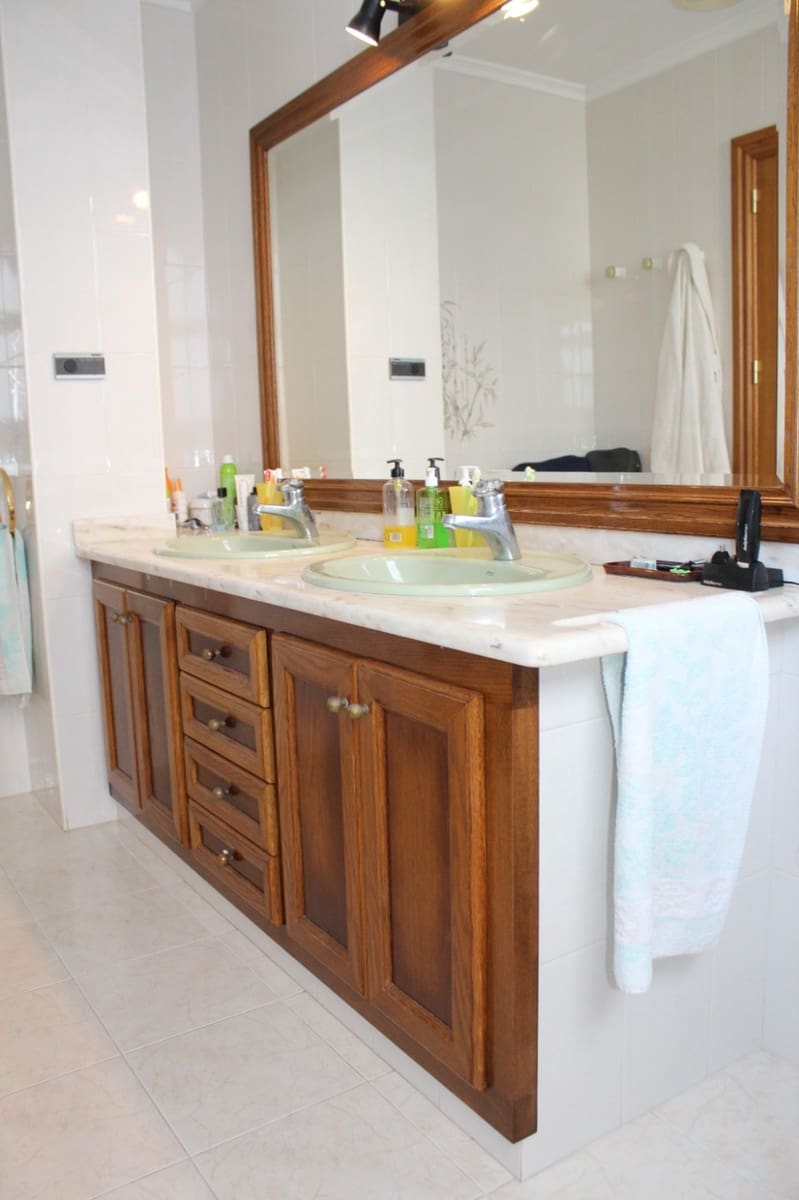 5 Zimmer Villa zu verkaufen in Tavernes de la Valldigna mit Pool Garage - 590.000 € (Ref: 6834756)