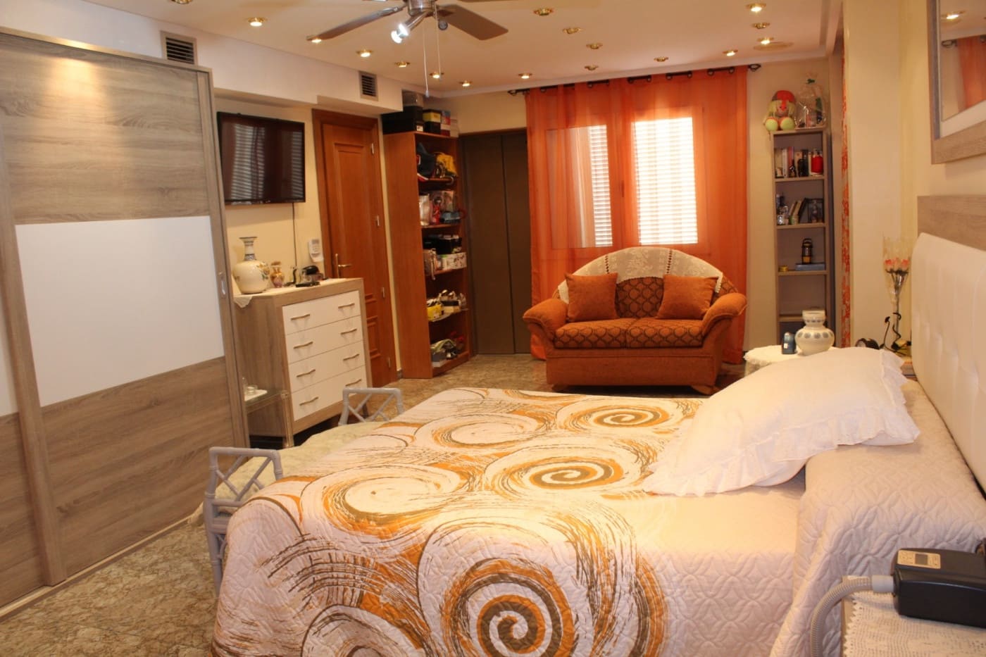 5 Zimmer Villa zu verkaufen in Tavernes de la Valldigna mit Pool Garage - 590.000 € (Ref: 6834756)