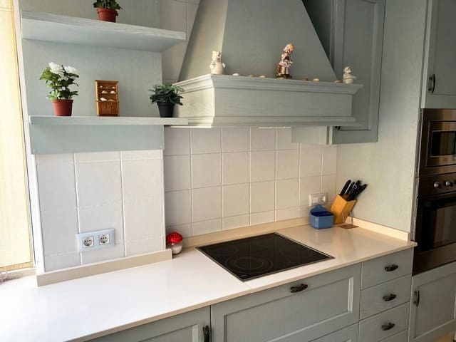 3 bedroom Apartment for sale in Piles with garage - € 125,000 (Ref: 6922622)