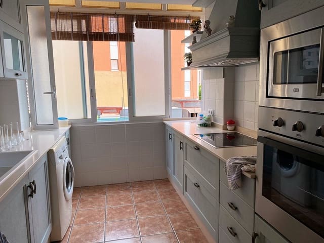 3 bedroom Apartment for sale in Piles with garage - € 125,000 (Ref: 6922622)