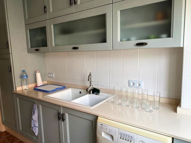 3 bedroom Apartment for sale in Piles with garage - € 125,000 (Ref: 6922622)