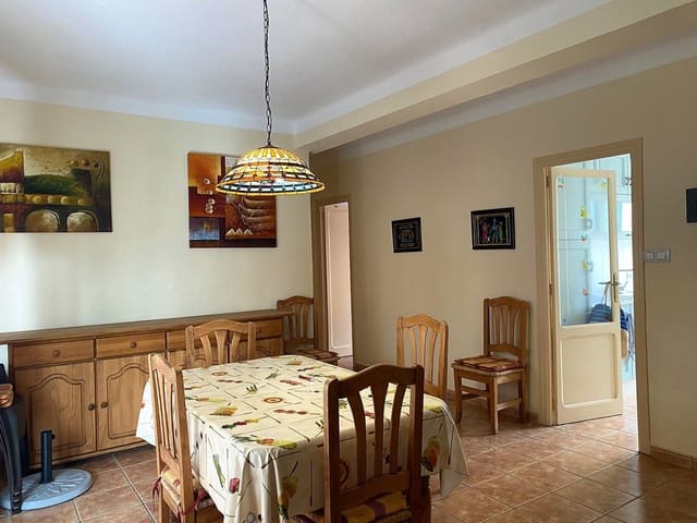 3 bedroom Apartment for sale in Piles with garage - € 125,000 (Ref: 6922622)
