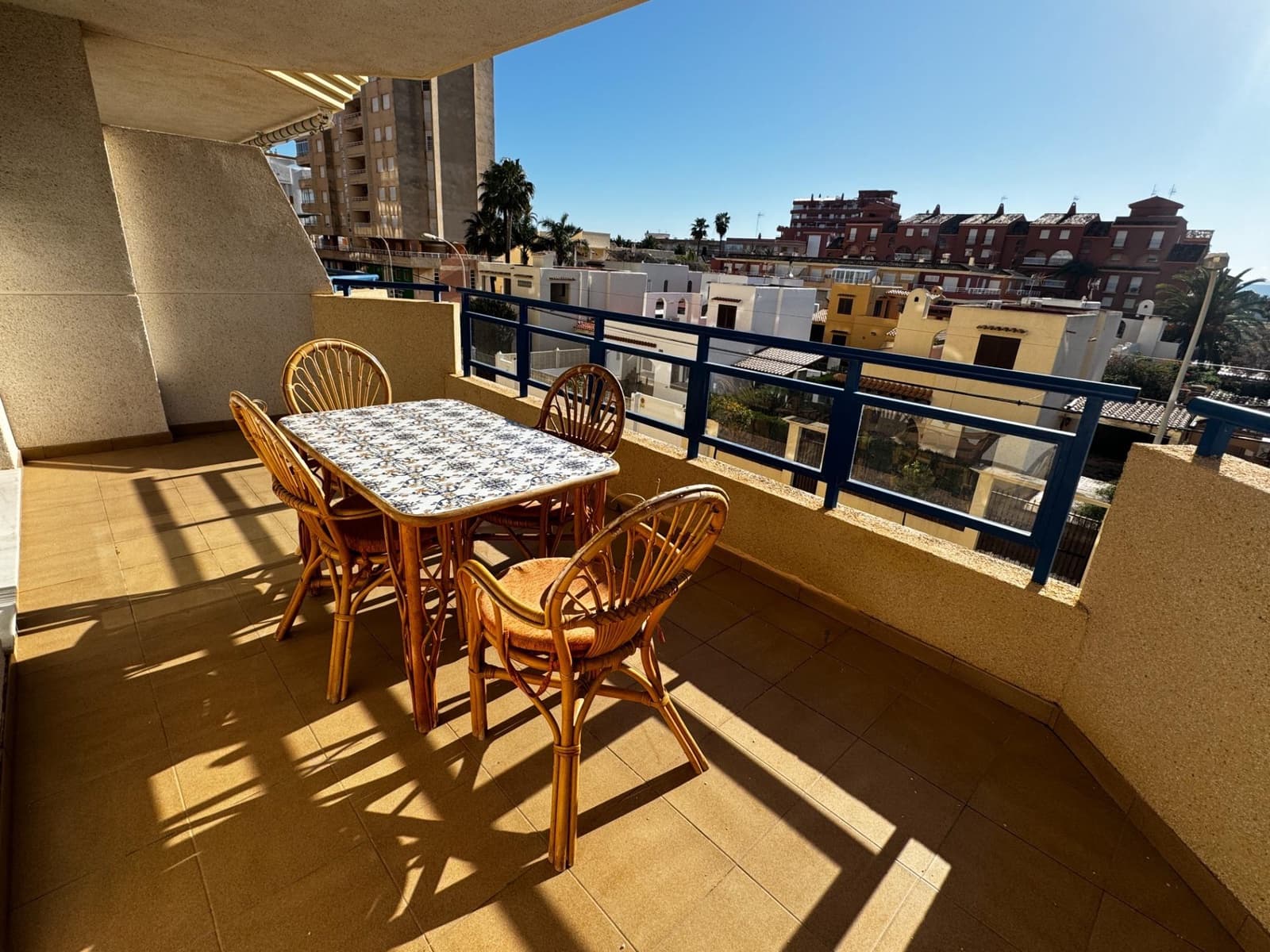 2 Zimmer Apartment zu vermieten in Tavernes de la Valldigna mit Pool - 700 € (Ref: 7040093)