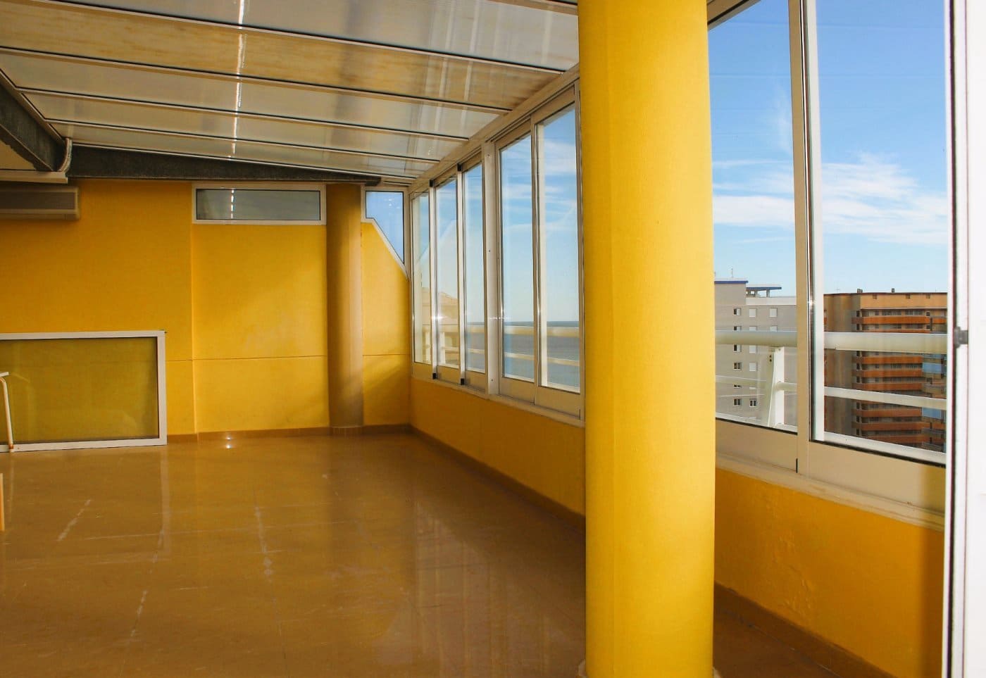 3 bedroom Penthouse for sale in Tavernes de la Valldigna with pool garage - € 345,000 (Ref: 7298290)